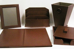 Parure de bureau en maroquin